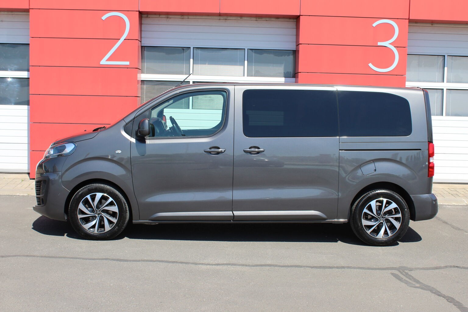 Citroën SpaceTourer L2 2,0 BlueHDi 180k EAT8 - Image 5