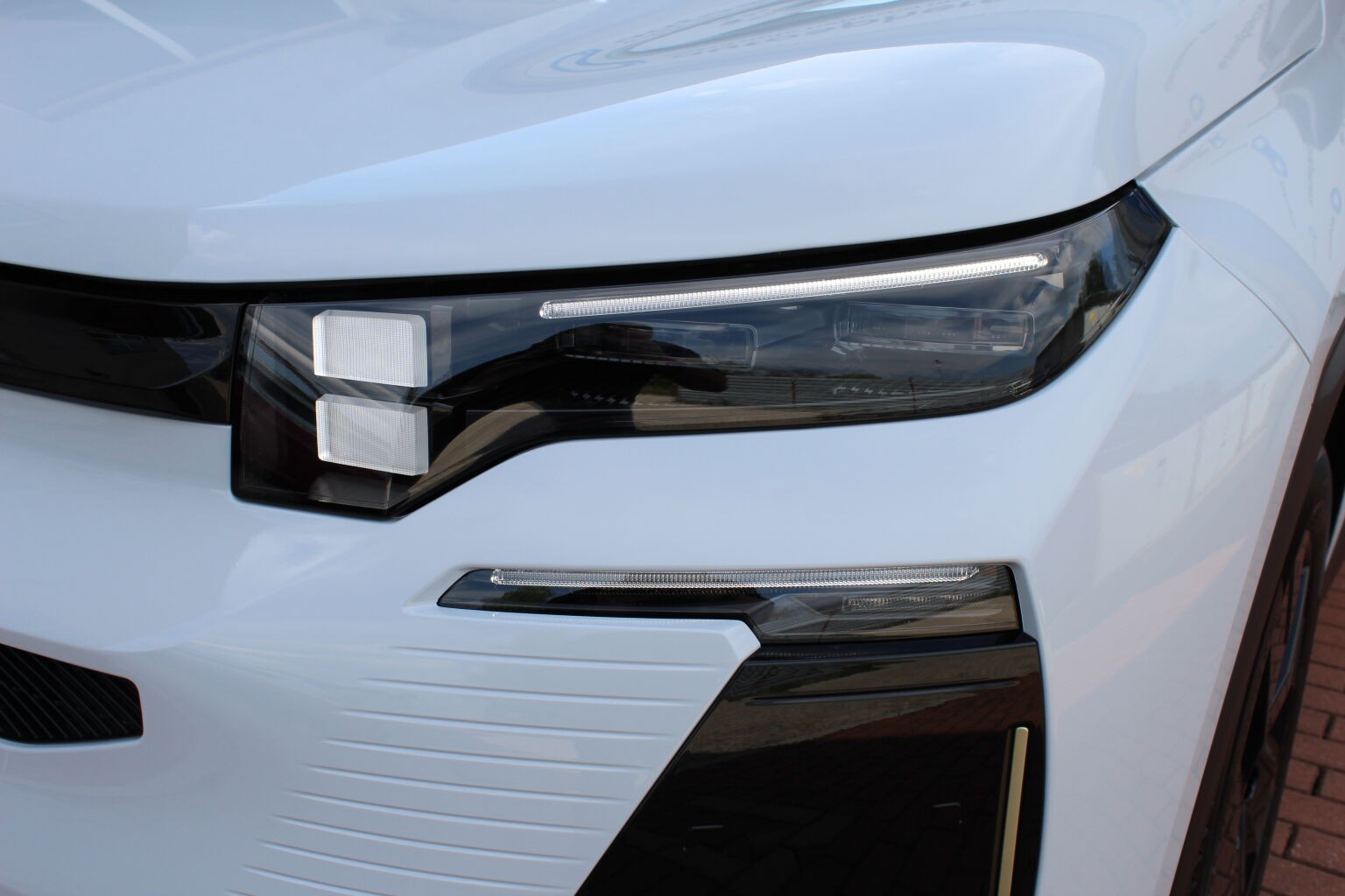 Citroën C5 Aircross MAX Hybrid 145 ë-DCT6 - Image 4