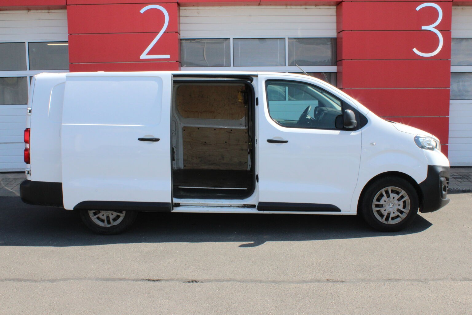 Peugeot Expert L3 2,0 BlueHDi MT6 - Image 6