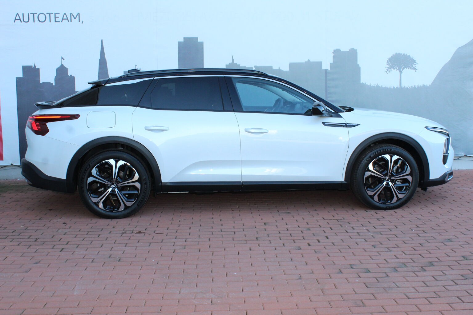 Citroën C5 X SHINE Plug-in Hybrid 225 ë-EAT8 - Image 5