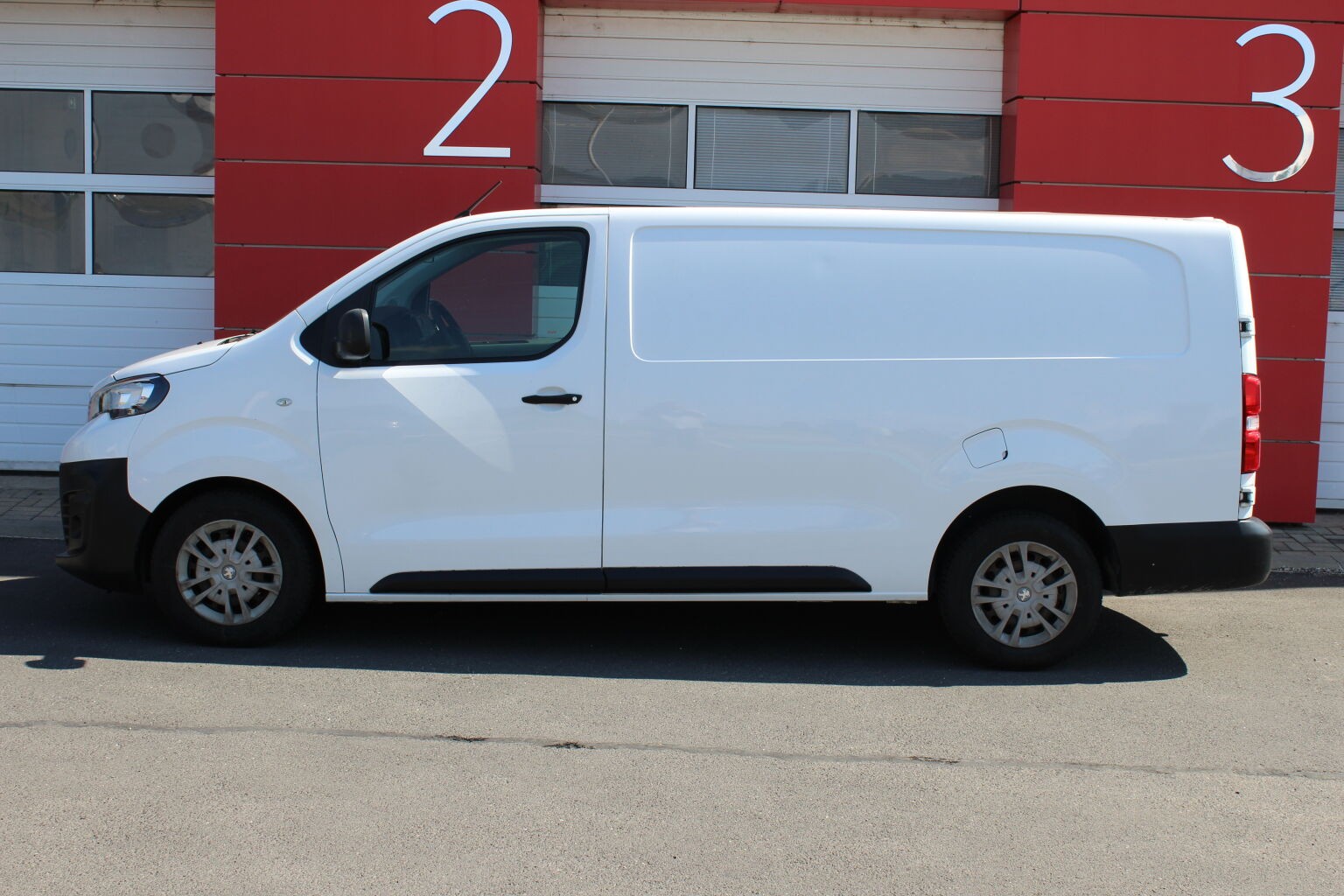 Peugeot Expert L3 2,0 BlueHDi MT6 - Image 4