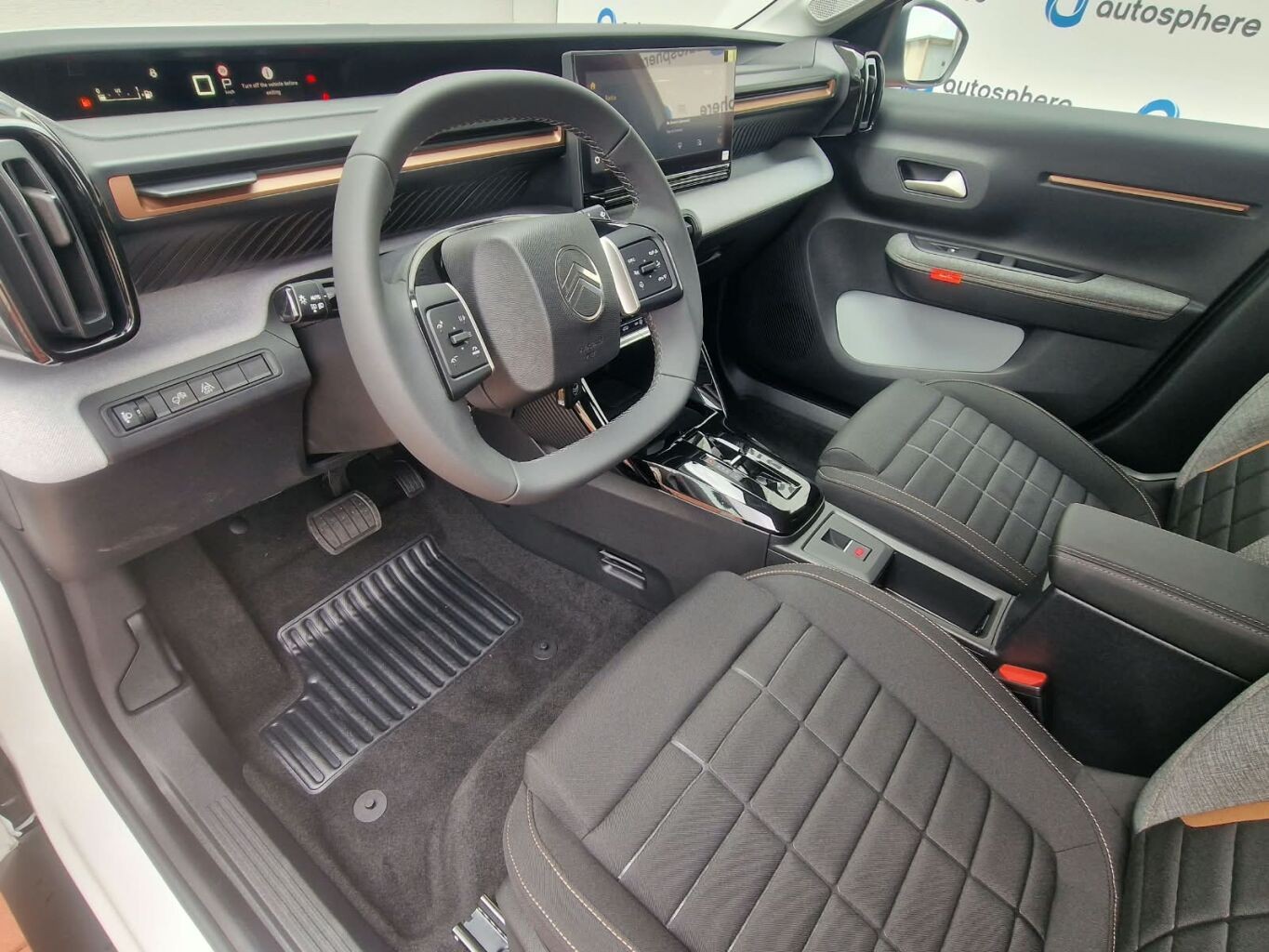 Citroën C3 Aircross PLUS Hybrid 145 ë-DCT6 - Image 6